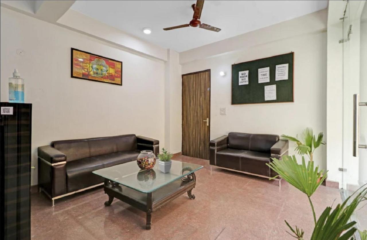 Hotel Noida Continental At Noida City Center Экстерьер фото